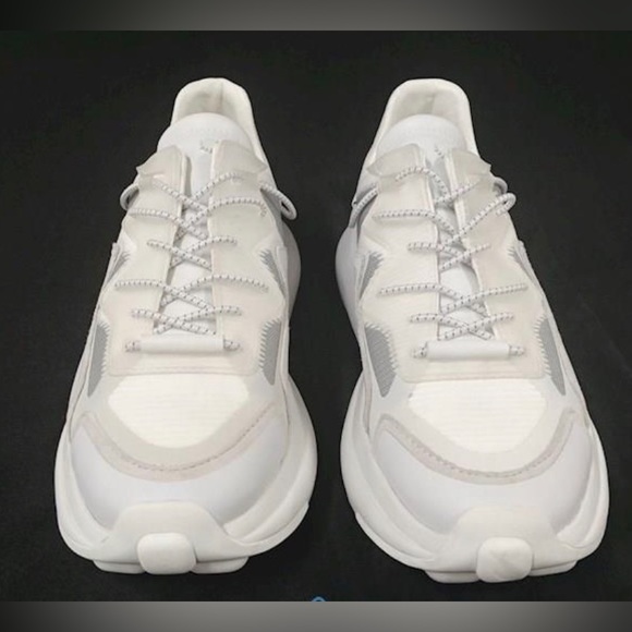 Stuart Weitzman Shoes - Stuart Weitzman Sneakers Size 7 white